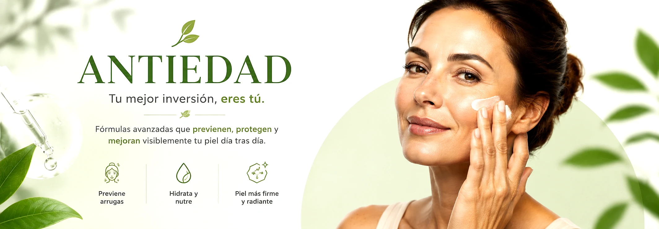 Banner antiedad con mujer aplicándose crema facial